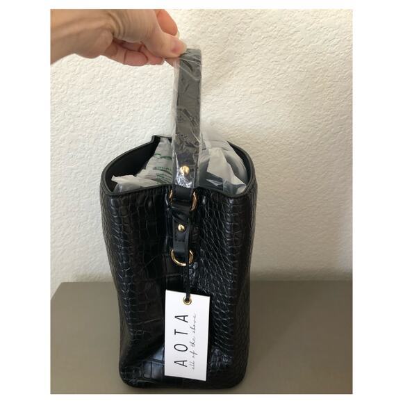 AOTA Elena Croc Top Bucket Bag with Crossbody Strap in Black - Picture 4 of 12